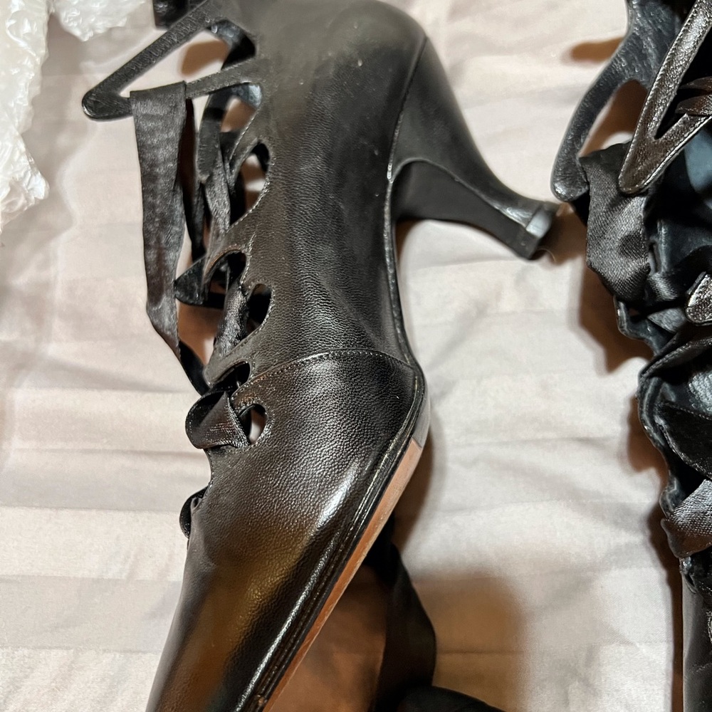 Peter Fox - Devine and Extraordinary Size 6 Heels Black wit lace - Picture 15 of 16